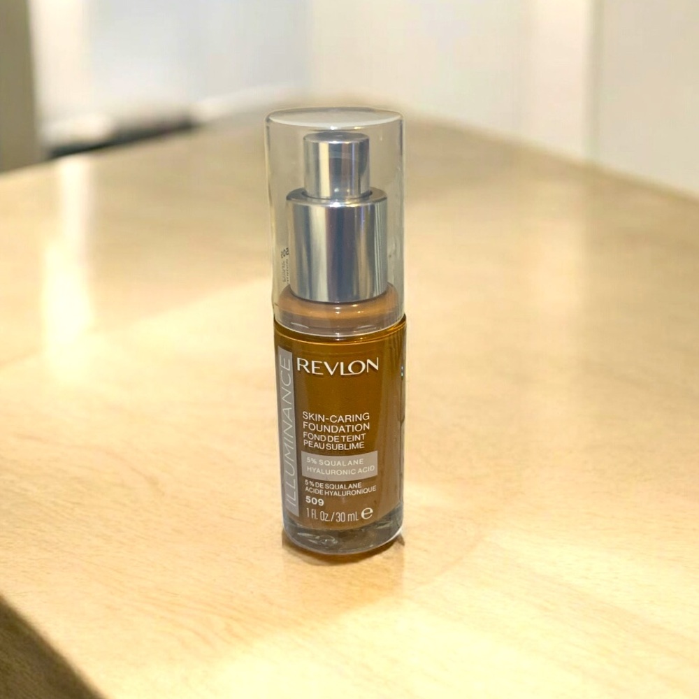 Brand NEW Revlon Illuminance Skin-Caring Foundation 509